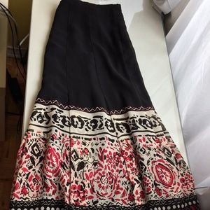 Pleated flowy skirt